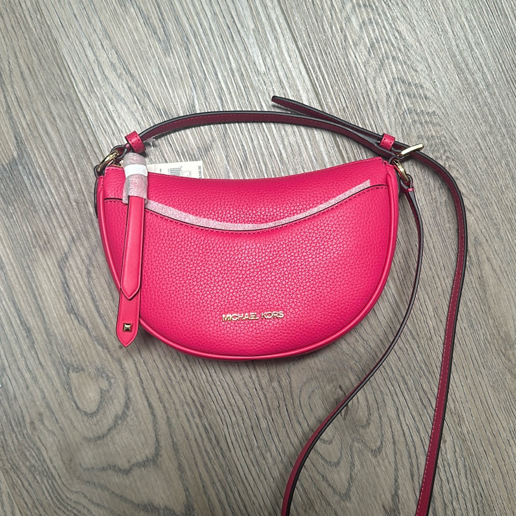 Brand New Michael Kors Crossbody Brand New Michael Kors Crossbody